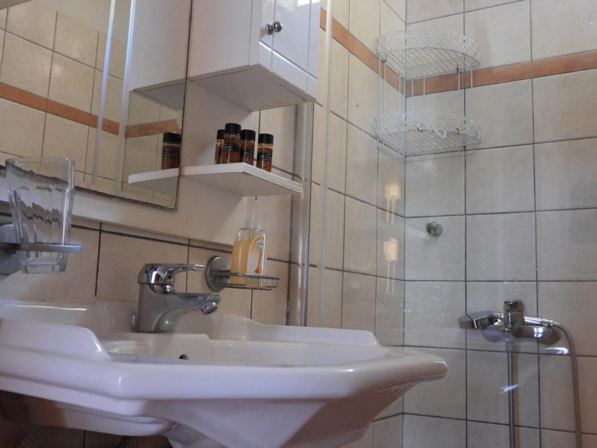 Sophia Limeni Apartments And Studios Екстер'єр фото