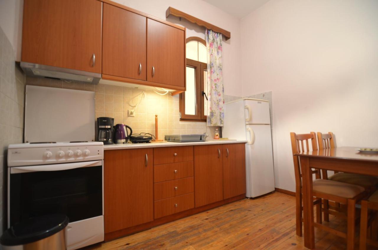 Sophia Limeni Apartments And Studios Екстер'єр фото